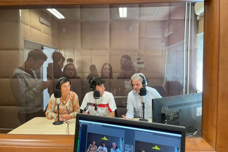 radio5 (2)